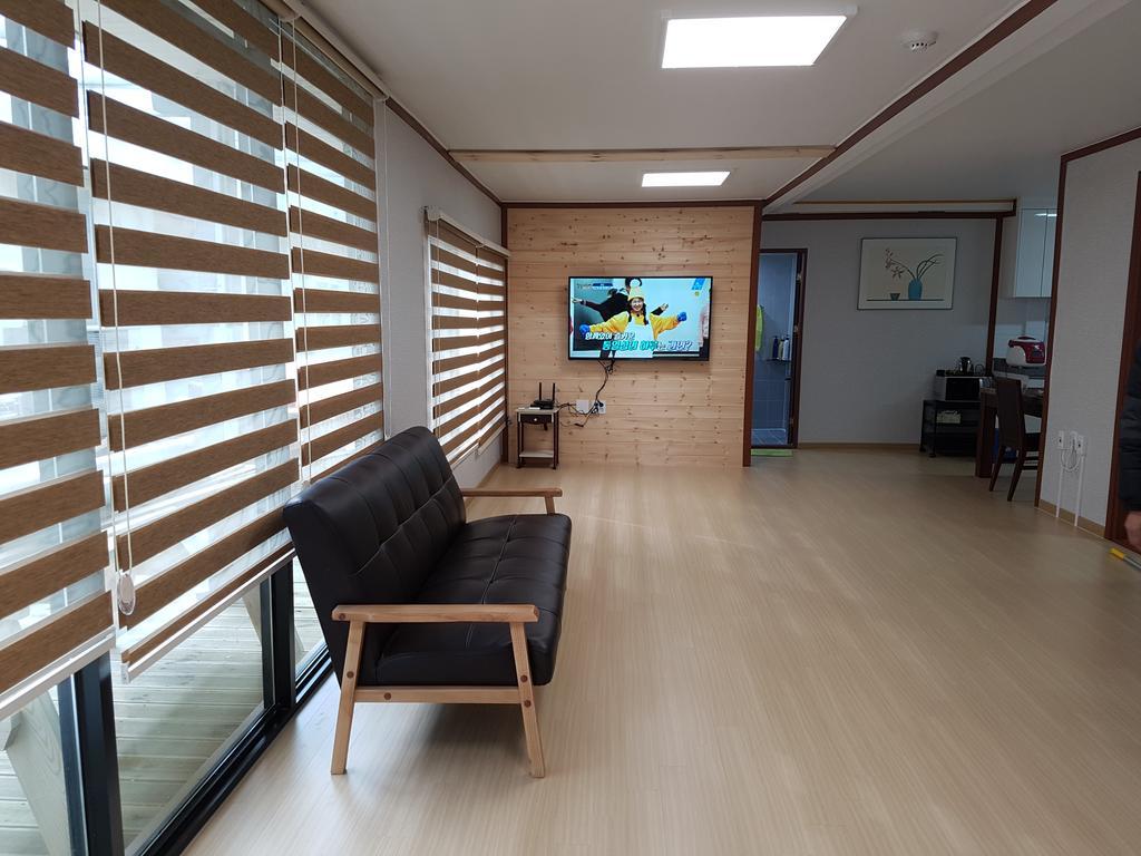 Bluesky Pension Pocheon-si Exterior foto
